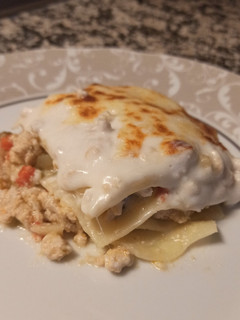 Una foto de Lasaña con pechuga de pollo, sin lactosa, con harina de arroz y sin tomate