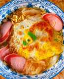 Mì kim chi trứng, xúc xích