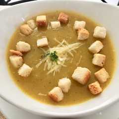 A picture of Sopa de verduras.