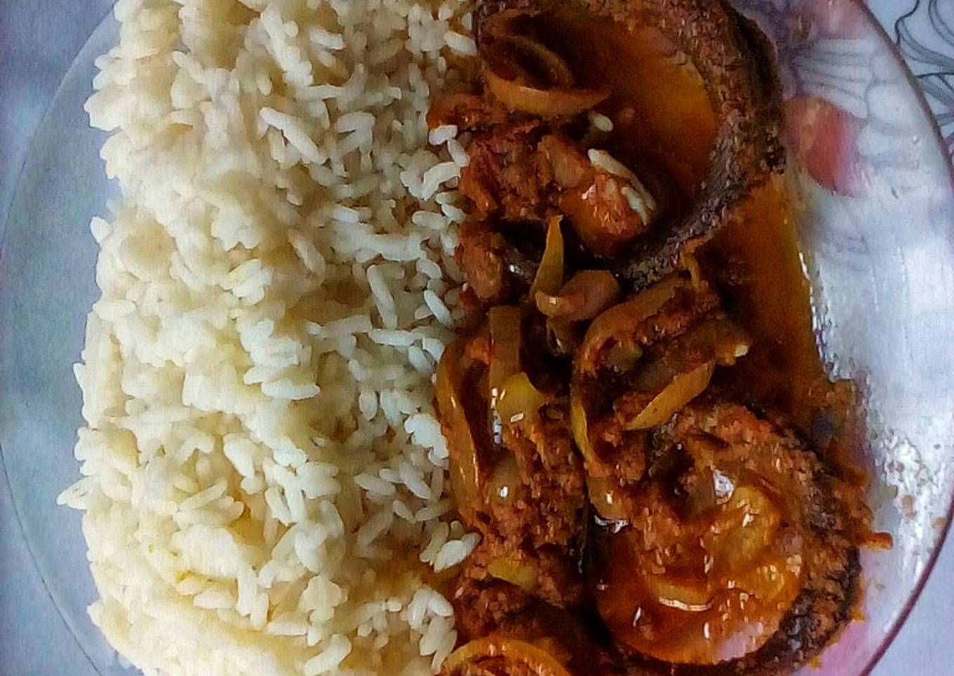 Smoked Dried Panla(Blue Whiting) Fish Gravy and White Rice