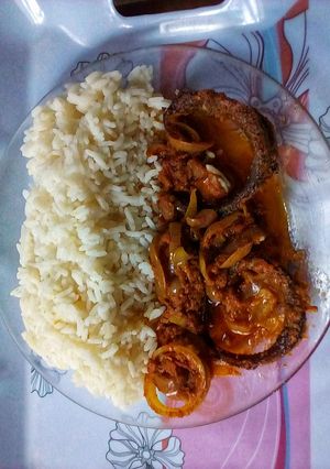 A picture of Smoked Dried Panla(Blue Whiting) Fish Gravy and White Rice.