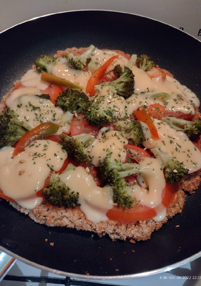 Una foto de Pizza de Avena y Semillas. En sartén 😉