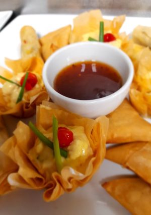 A picture of Creamy Chicken Phyllo basket.