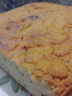 Una foto de Budín de Limón y amapolas 🍋 sin tacc