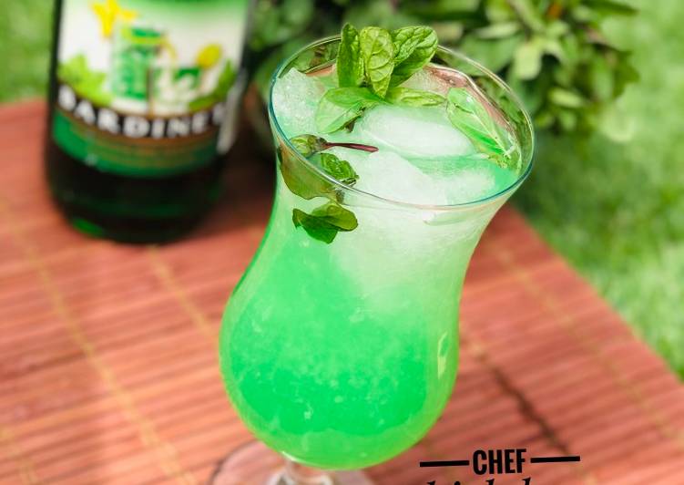 Simple Way to Prepare Mint lemonade in 33 Minutes for Young Wife