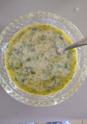 Una foto de Aderezo de yogur natural y cilantro