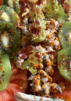 Foto principal de Ensalada de berberechos y boquerón