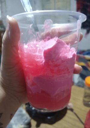 Una foto de Postre de cereza KETO 🚀