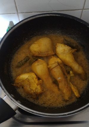 Foto resep Ayam Ungkep Bumbu Kuning