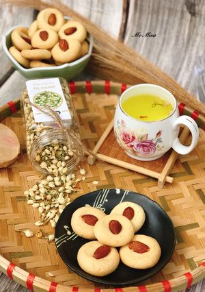 Hình của món Bánh sữa hạnh nhân.