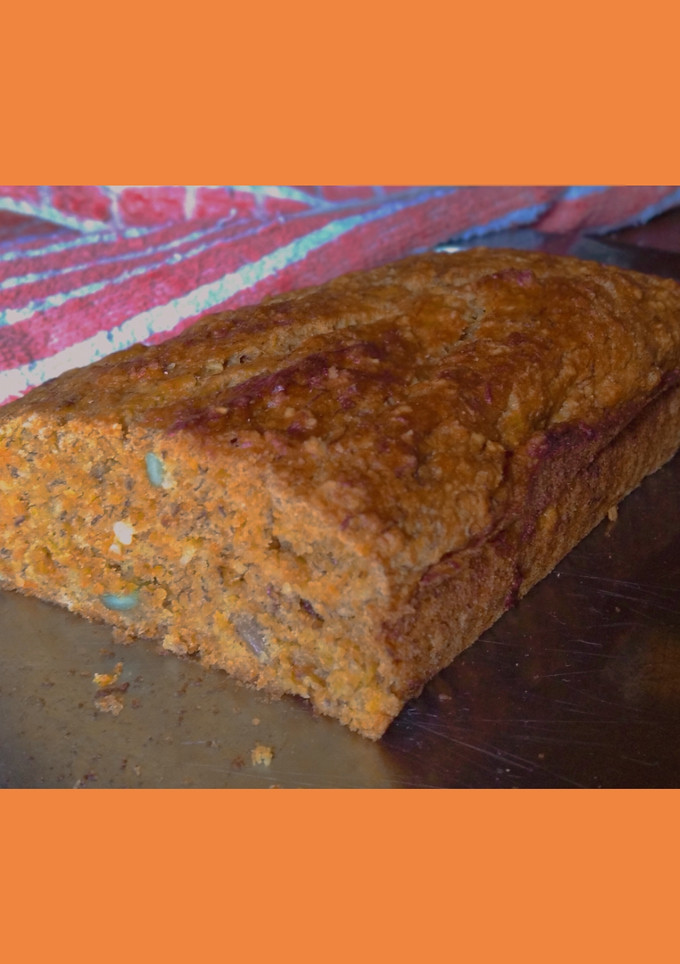 Una foto de Budín de banana y zanahoria 🐰VEGGIE🍌Súper BAJO EN Calorías🥕