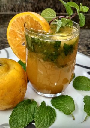 ઓરેન્જ મોકટેલ(Orange Mocktail Recipe in Gujarati) રેસીપી મુખ્ય ફોટો