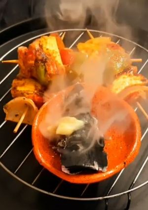 A picture of Paneer shashlik tikka.