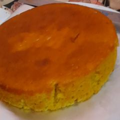Mango 🥭 cake A picture of Mango 🥭 cake.