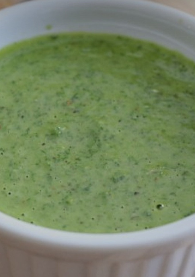 Una foto de Salsa chimichurri a mi estilo