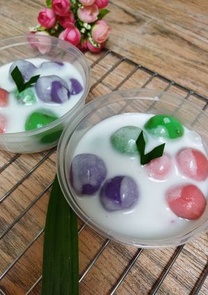 Foto resep Klepon warna warni kuah santan