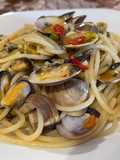 Spaghetti con Cozze, Vongole e Pomodori Freschi