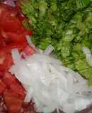 Ensalada de cebolla, tomate y lechuga.😄👌