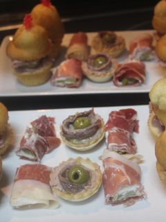 Una foto de Magdalenas con paté