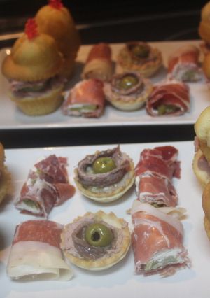 Una foto de Magdalenas con paté
