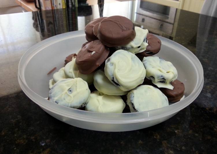 Step-by-Step Guide to Prepare Homemade Oreo Stack