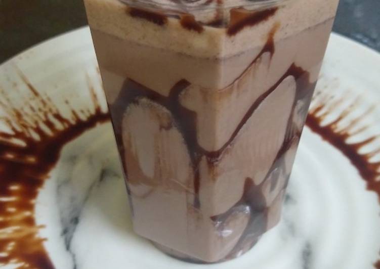 Dark Fantasy Milkshake