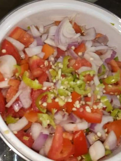A picture of 3 color kachumar salad.