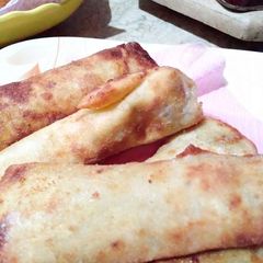 A picture of Bihari rolls.