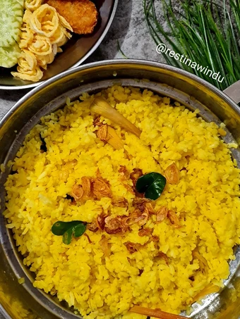 Langkah Gampang Membuat Resep  Nasi Kuning Simple (Rice Cooker) yang Bisa Manjain Lidah, Sempurna