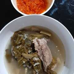 A picture of Sayur Asin Iga Babi.