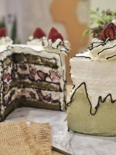 Foto resep Strawberry Matcha Comic Cake