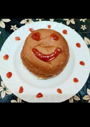 आलू टिक्की बर्गर (aloo tikki burger recipe in Hindi) रेसिपी मुख्य फोटो