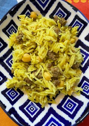 صورة لوصفة رز بالحمص واللحم