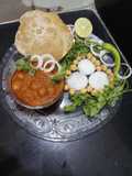 છોલે ભટુરે (Chole bhutre Recipe in Gujarati)