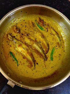 সর্ষে, পোস্ত দিয়ে পাবদা মাছ(sorshe posto diye pabda mach recipe in Bengali) রেসিপির প্রধান ছবি