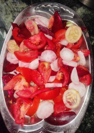 सलाद (salad recipe in Hindi) रेसिपी मुख्य फोटो