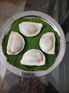 பருப்பு பூரண கொழுக்கட்டை (Paruppu poorana kolukattai recipe in tamil) செய்முறை முக்கிய புகைப்படம்