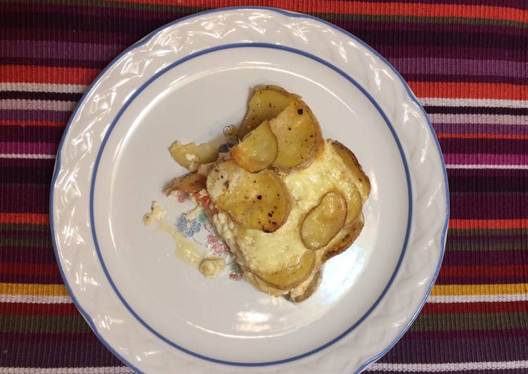 Pastel de papa con jamón y queso