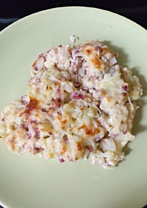 Una foto de Coliflor gratinada con jamón serrano