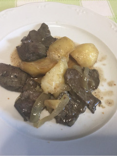 Una foto de Hígado encebollado con patatas