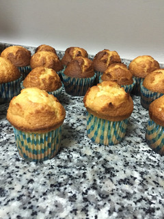 Una foto de Magdalenas caseras y esponjosas