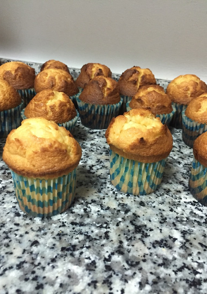 Una foto de Magdalenas caseras y esponjosas