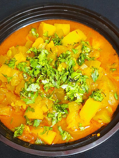 मजेदार लौकी की सब्जी (majedar lauki ki sabji) in Hindi recipe रेसिपी मुख्य फोटो