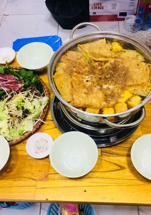 Hình của món Lẩu riêu cua sụn sườn, bắp bò.