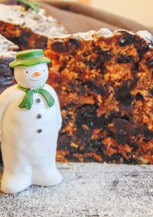 A picture of Christmas Cake (no added sugar).