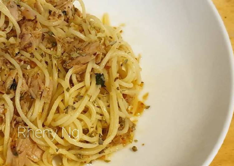 Resep Healthy Spaghetti Tuna Aglio Olio (bisa pakai Mie Gandum) Kekinian