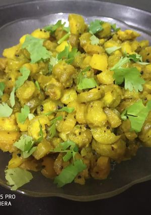 પરવળ નું શાક (Parval Shak Recipe In Gujarati) રેસીપી મુખ્ય ફોટો