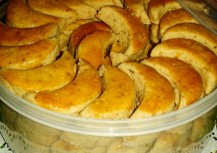 Resep 10. Kue kacang renyah #BikinRamadanBerkesan yang Enak Banget