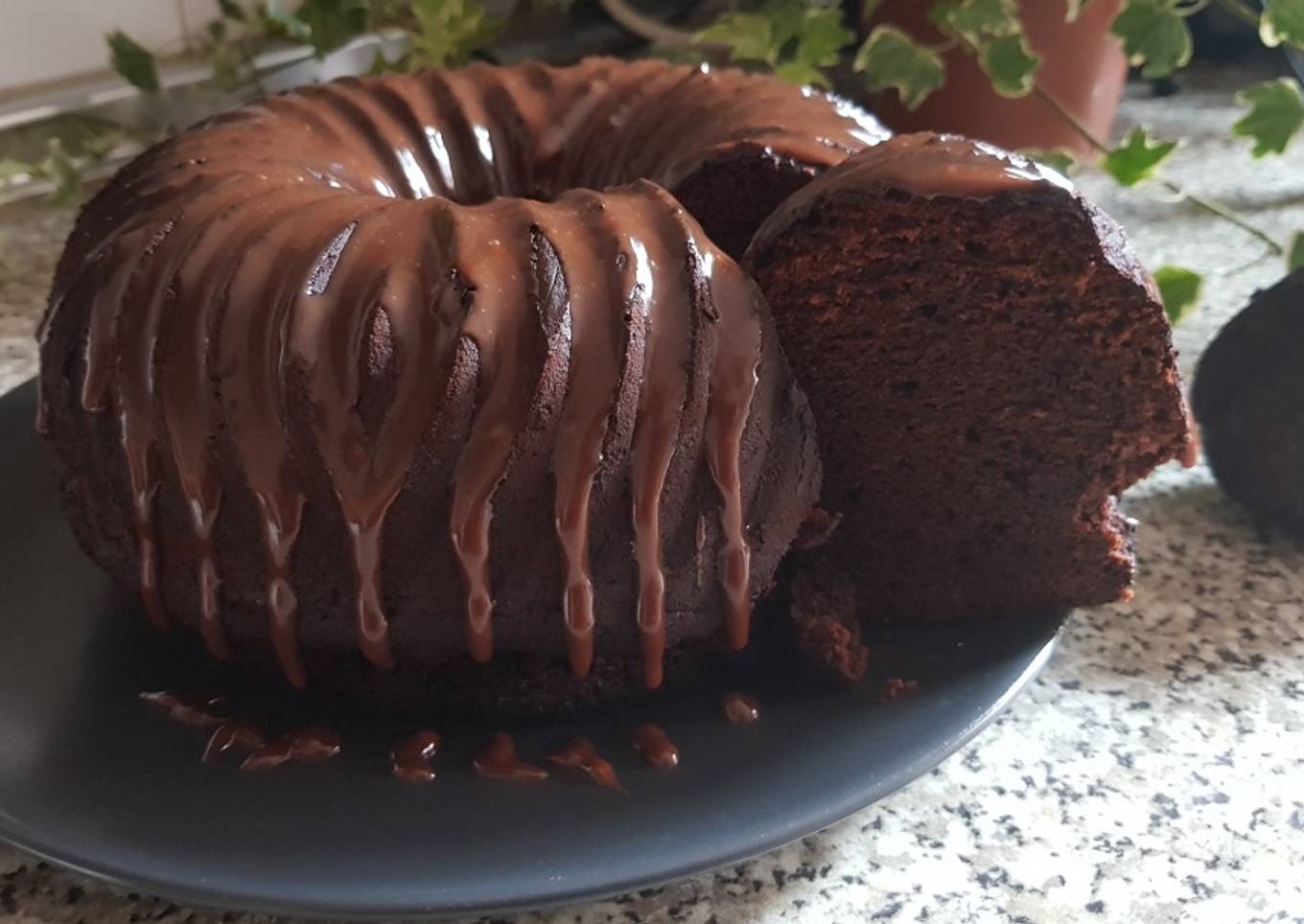 Bundt Cake de Chocolate y Aguacate