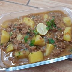 A picture of Alu qeema.